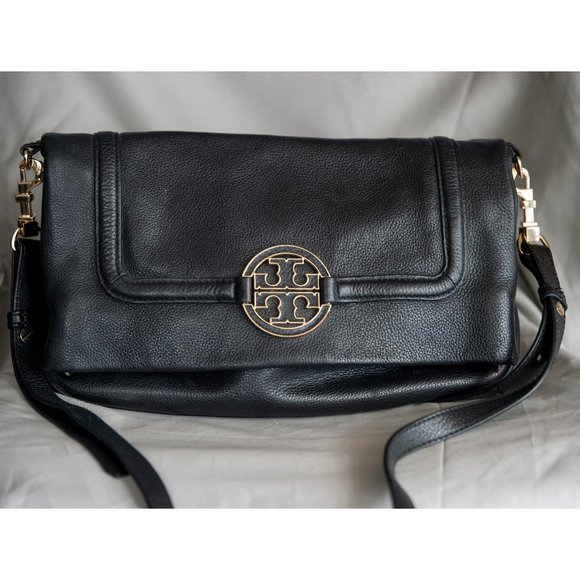 Tory Burch Handbags - Tory Burch Amanda Foldover Crossbody Bag